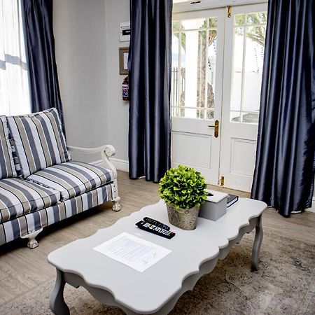 French Karoo Guesthouse Beaufort West Εξωτερικό φωτογραφία