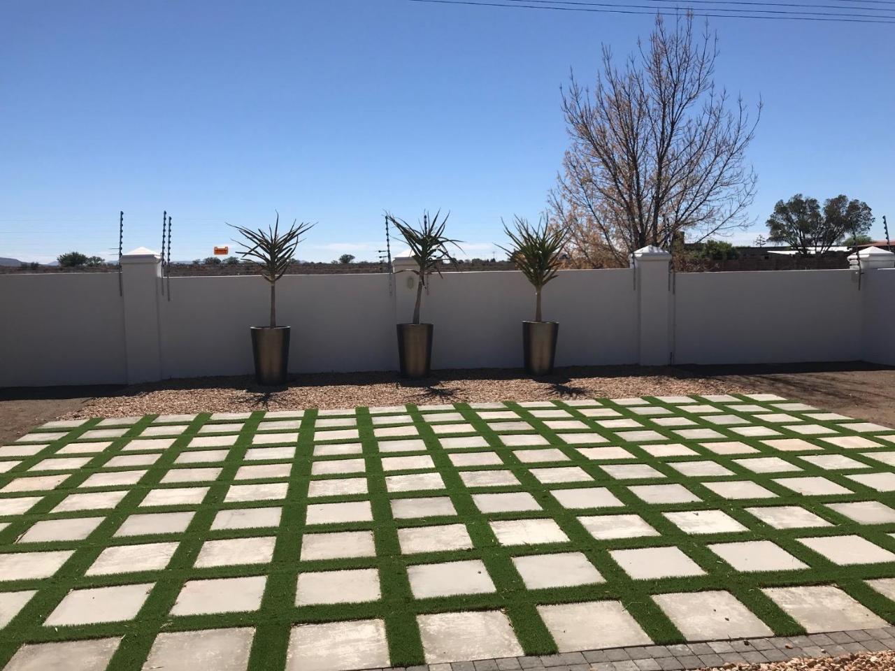 French Karoo Guesthouse Beaufort West Εξωτερικό φωτογραφία